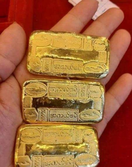 占地面积巨大坑里金光闪闪价值几十万亿k8凯发国际登录全球“最值钱”的大坑(图14)