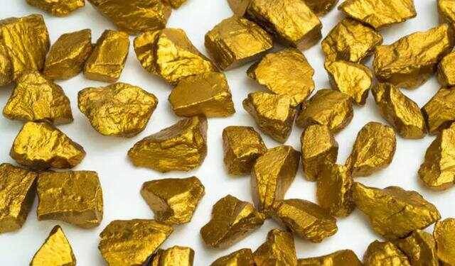 占地面积巨大坑里金光闪闪价值几十万亿k8凯发国际登录全球“最值钱”的大坑(图15)